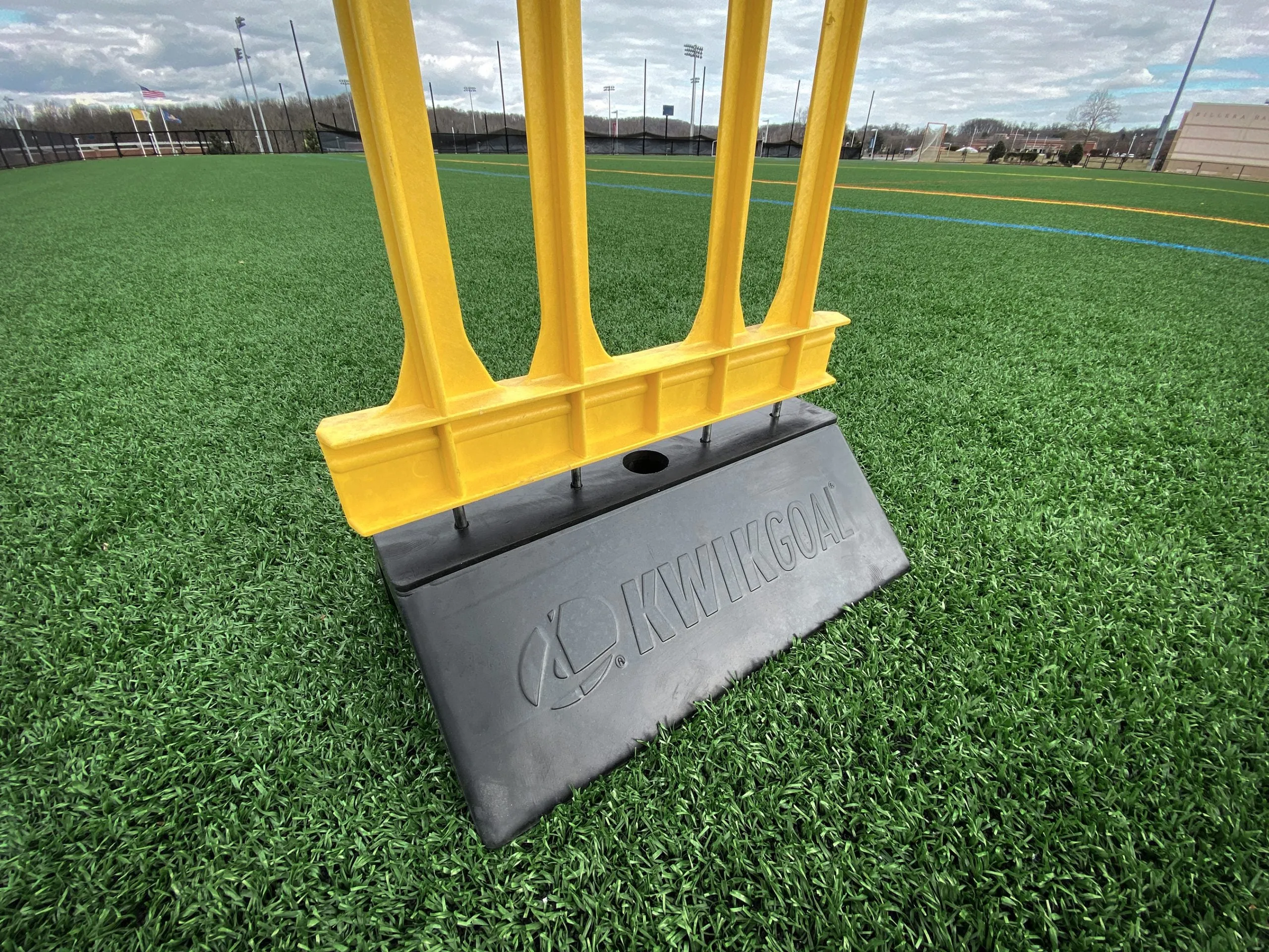 Kwikgoal Rubber Tom Base | 16B2309