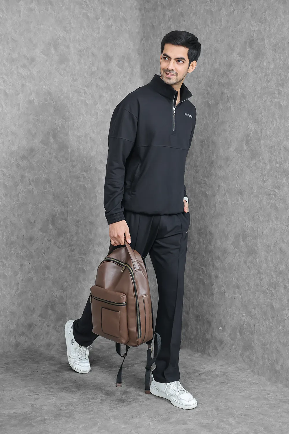 Studio Straight Fit Set- Charcoal Black