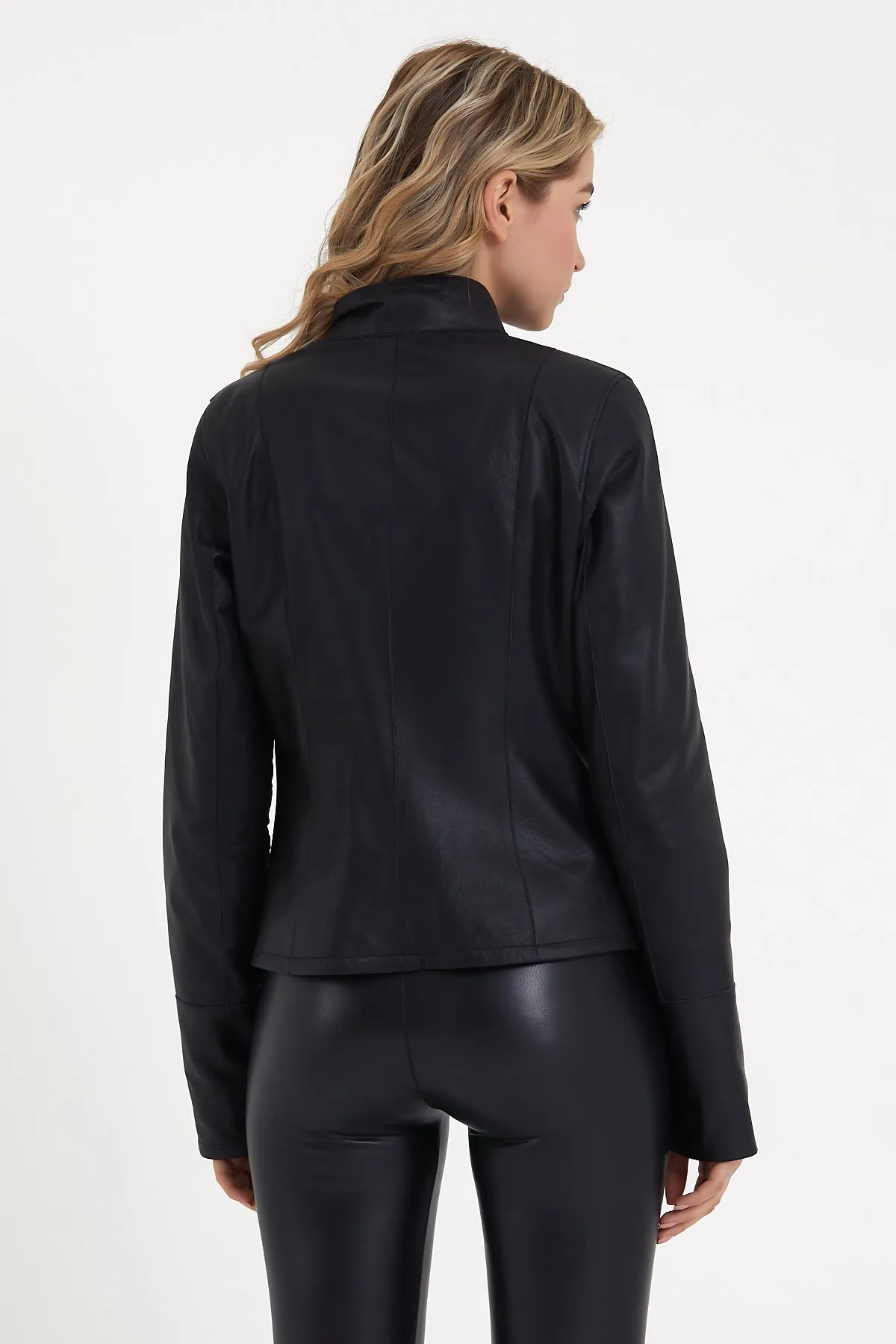 ZIP FRONT FITTED WOMAN LEATHER JACKET